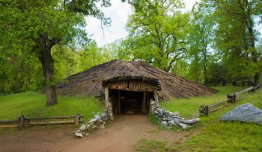 California historic parks beckon. How to get a free pass