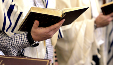 California rabbi says city fined him for hosting home prayers