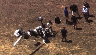 Gyrocopter crash near Reid-Hillview Airport leaves two injured
