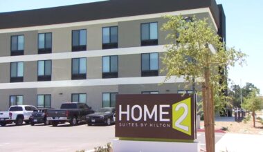 New Hilton hotel opens in Fresno with ribbon-cutting ceremony