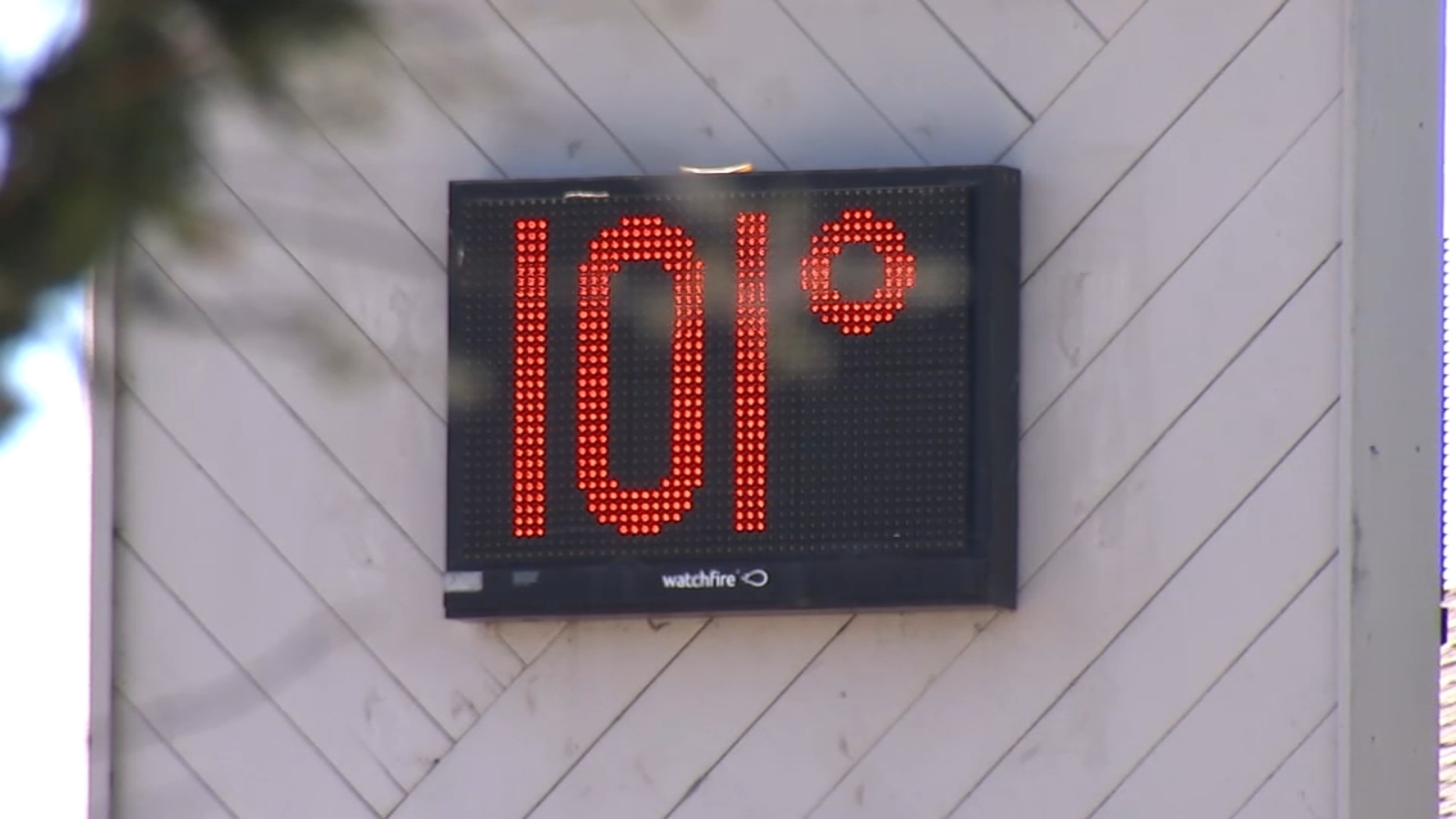 Bay Area weather: Residents brave heat, fire risk, beach hazard warnings