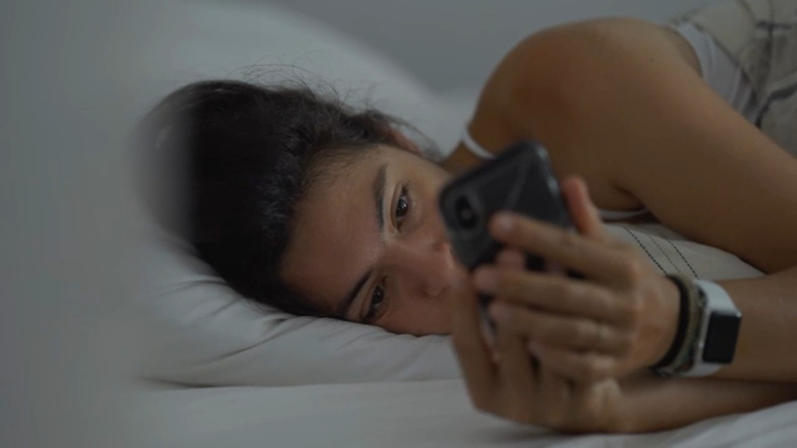The impacts that 'doomscrolling' can have on our nervous system