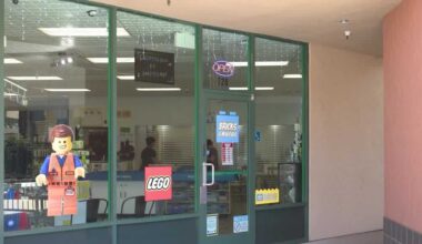 Bricks & Minifigs Pocket Sacramento set to close for a week