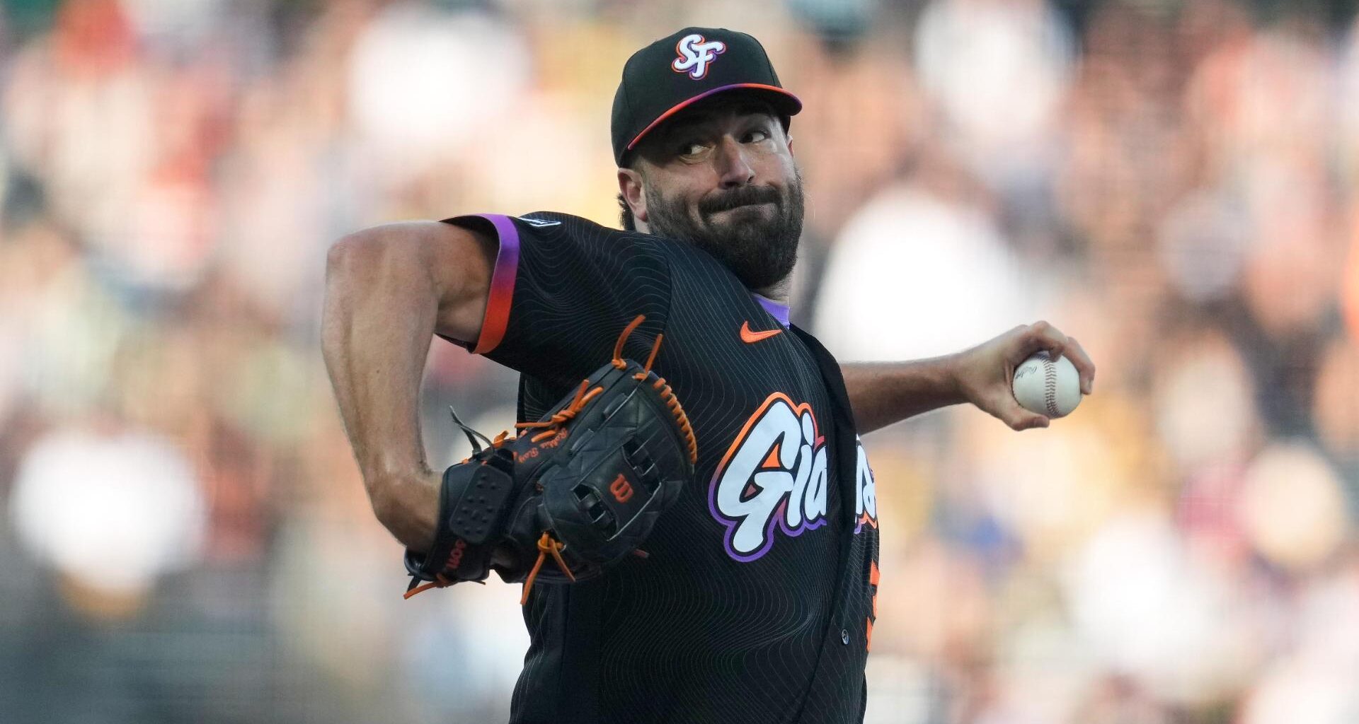 Robbie Ray limits Athletics to an unearned run and 2 hits in 8 innings as Giants win 3-1