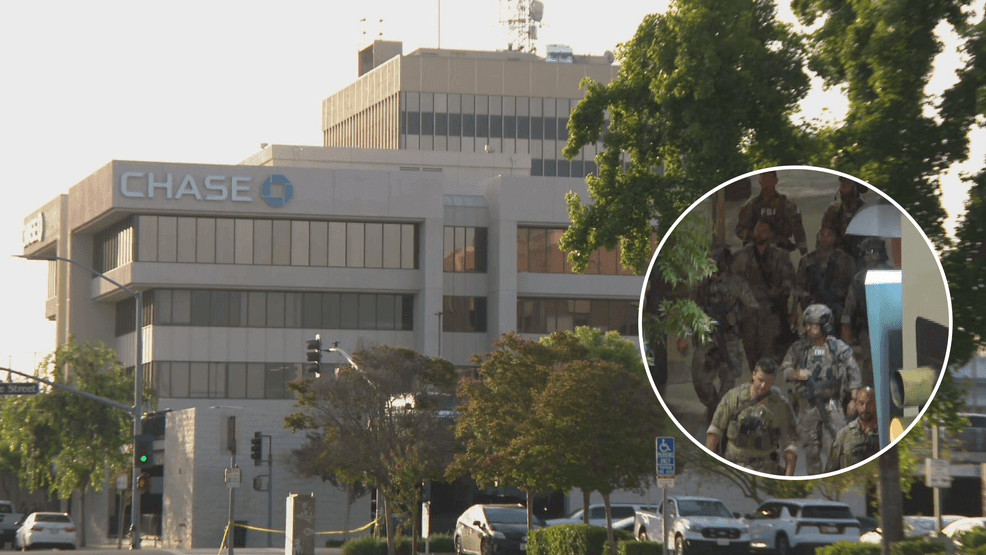 All hostages released, suspect dead in bomb threat at Chase Bank in Bakersfield. PHOTO: KBAK/KBFX