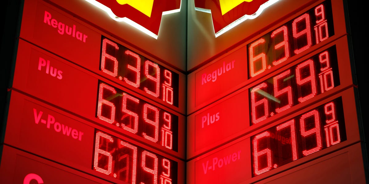 Class-Action Lawsuit Blames AI for Gas Price Inflation in California
