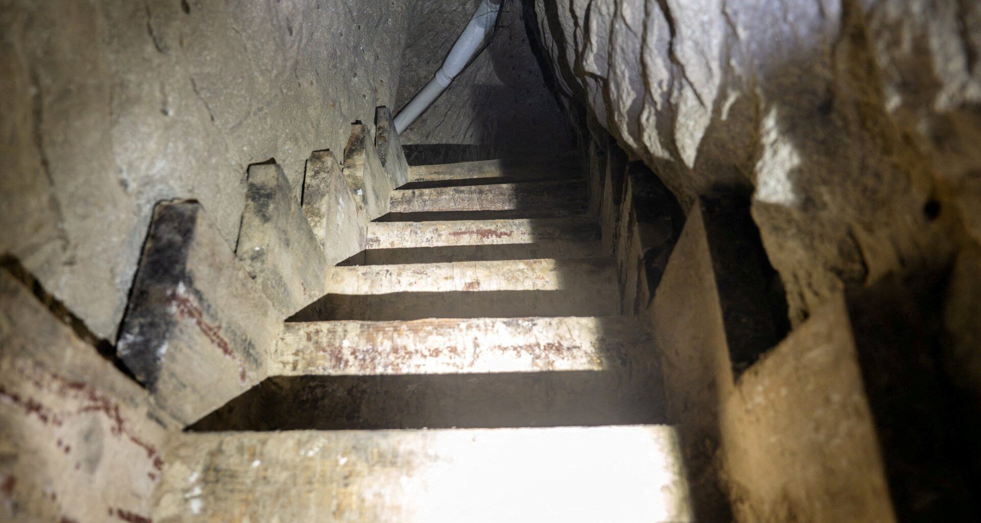 Underground drug smuggling tunnel discovered from Tijuana to San Diego | US-Mexico Border