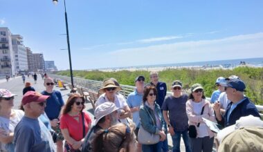 Joel Greenberg, far right, gave more than two dozen out-of-towners a look at the city