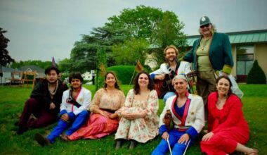 The EastLine Theatre honed their classic craft, bringing Shakespeare to the library.