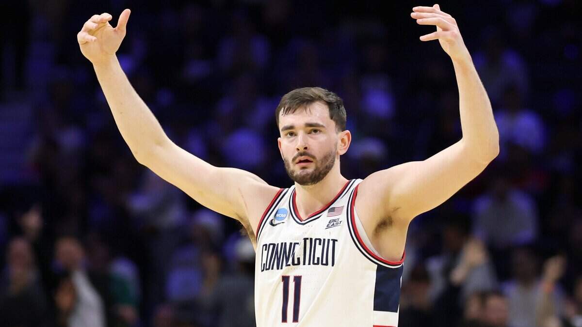 Kings acquire draft rights to UConn's Alex Karaban