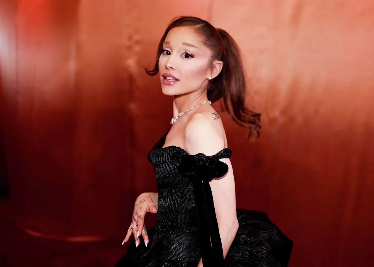 Ariana Grande opens San Francisco pop-up shop ahead of Oakland concerts