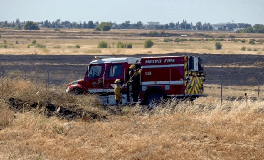 Crews knock out 35-acre grass fire in Sacramento County