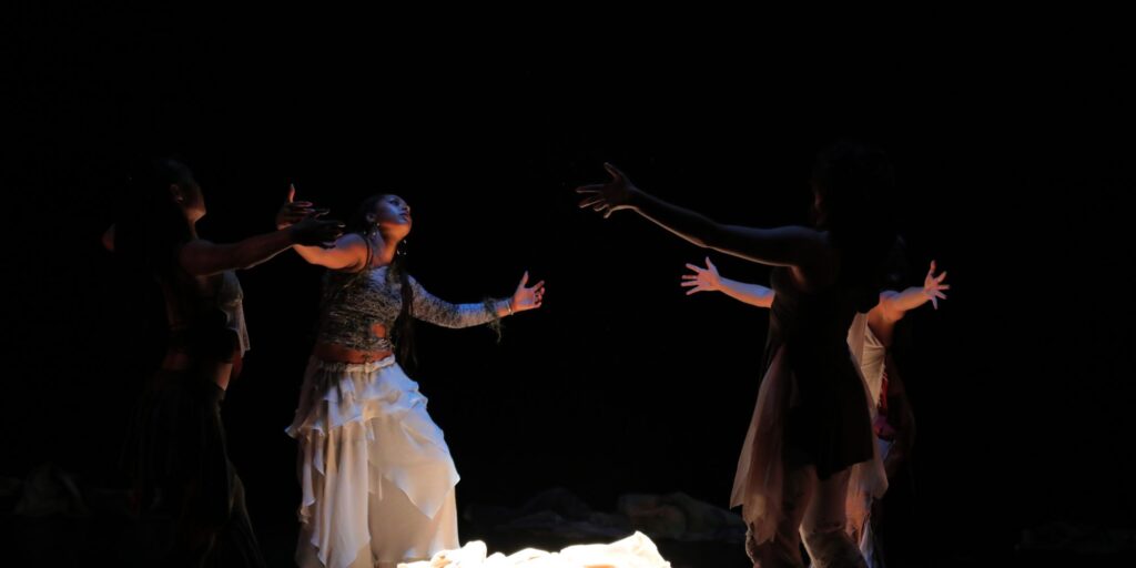 Dance at the Odyssey - Sakura Amano, Erin Co, Mikayla Knestrick, and Ellington Persley in "Vestibule" choreography by Kate Myers - Photo by Gunindu Abeysekera.