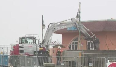 Beloved Chit Chat Cafe at closed Pacifica Municipal Pier demolished