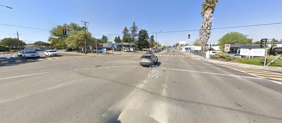 A suspect described as a “Justin Bieber lookalike” is on the run after allegedly trying to snatch a woman off a California street in broad daylight. Google