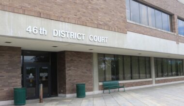 Detroiter accused of battering, strangling, threatening to kill woman in Oakland County – The Oakland Press