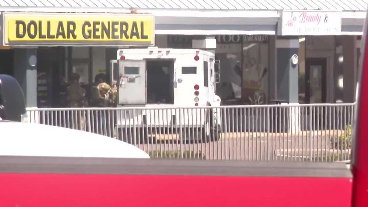 Man arrested after hours-long standoff in Cocoa Beach