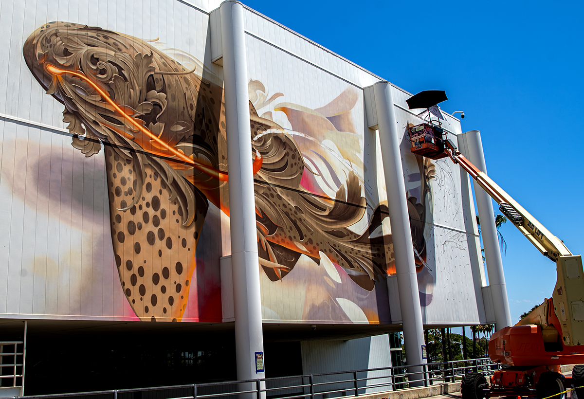 Artists just finished 7 gorgeous new murals in Long Beach. Check them out. • Eat. See. Do.