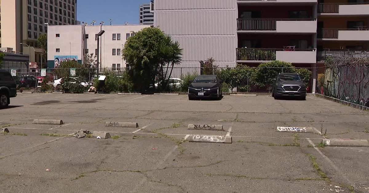 San Leandro man, 33, shot in Oakland parking lot; dies at hospital