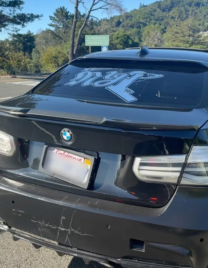 At the press of a button, the license plate disappeared from view. Facebook/CHP – MARIN