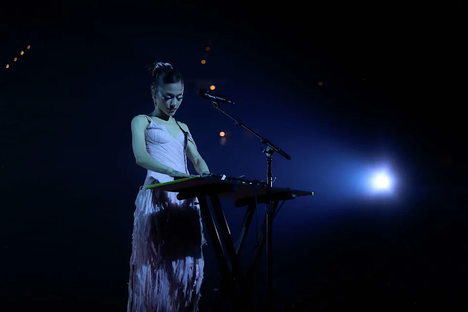 Ariana Grande kicked off her "Eternal Sunshine" tour at Oakland Arena, her first in seven years. (Katia Temkin)