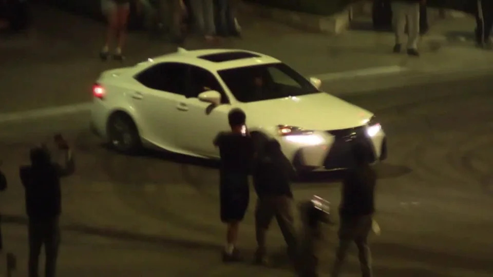 <div>The driver of a Mustang was doing donuts before a San Jose police officer chased the car as it fled away, AioFilmz video shows. June 13, 2026</div>