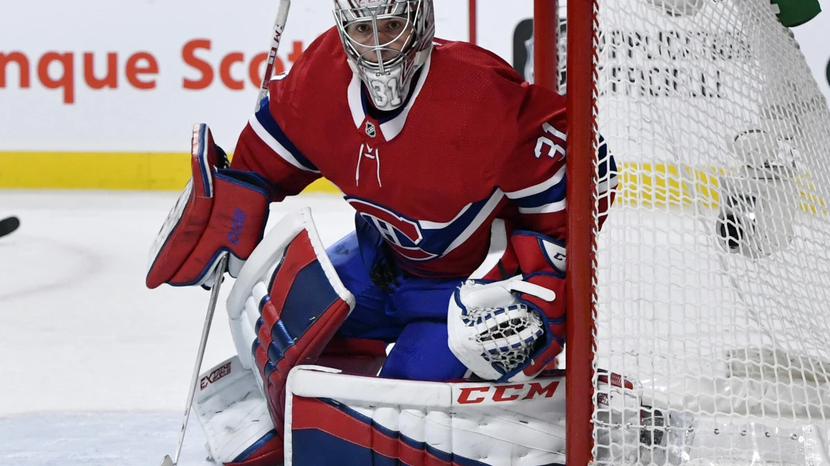 Montreal Canadiens goalie Carey Price (31) tracks the puck in the corner during the third period of the game against the San Jose Sharks at the Bell Centre.