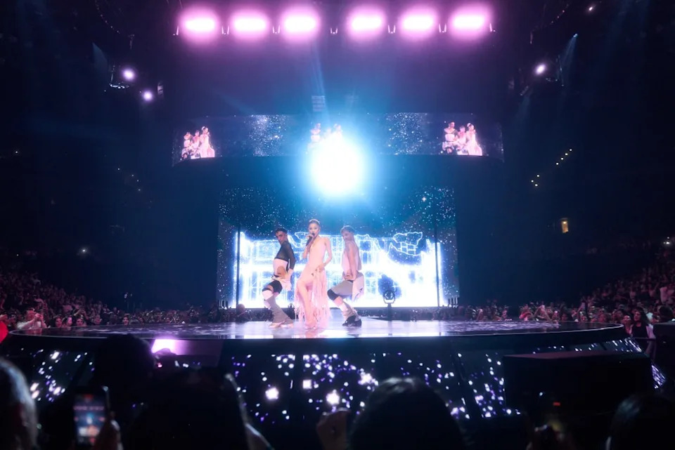 Ariana Grande performs in front of a sold-out Oakland Arena on June 6 for the debut of her “The Eternal Sunshine Tour.”(Credit: Katia Temkin)