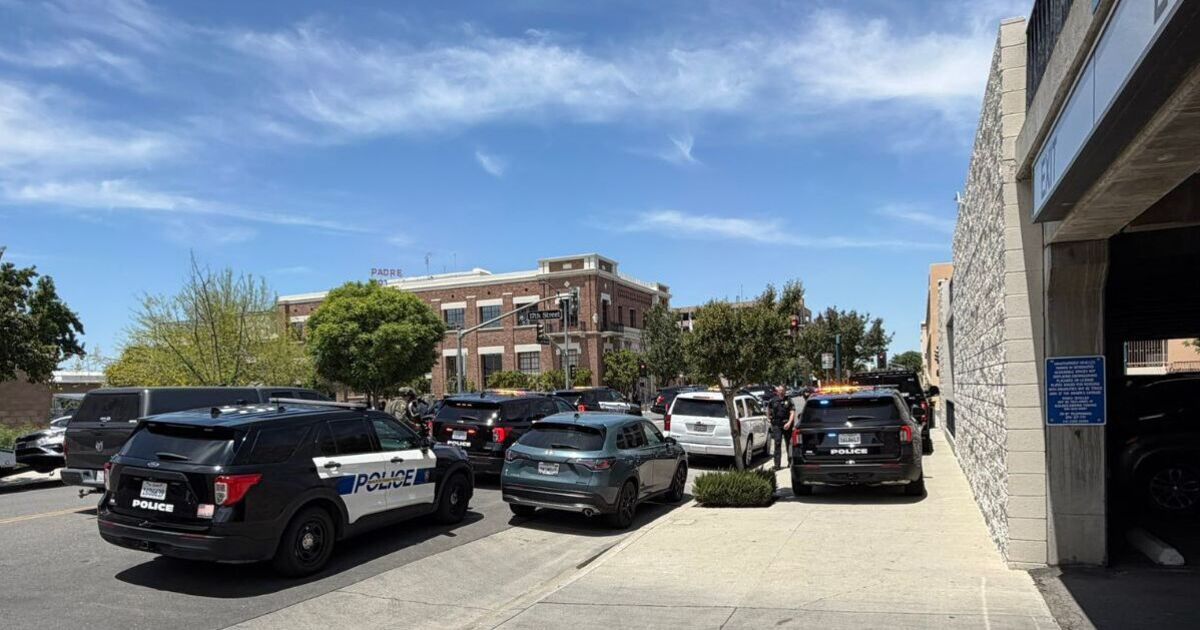 Bakersfield LIVE: Man with bomb at Chase Bank takes hostage as police swarm scene | World | News