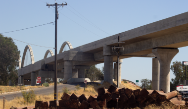 High-speed rail project criticized again after $3.5B contract | California