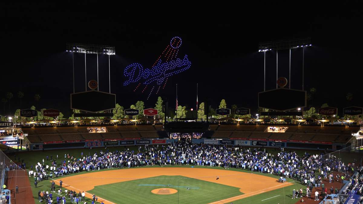 A 'Harry Potter' Drone Show Is Coming To Dodger Stadium This Weekend! | 102.7 KIIS-FM