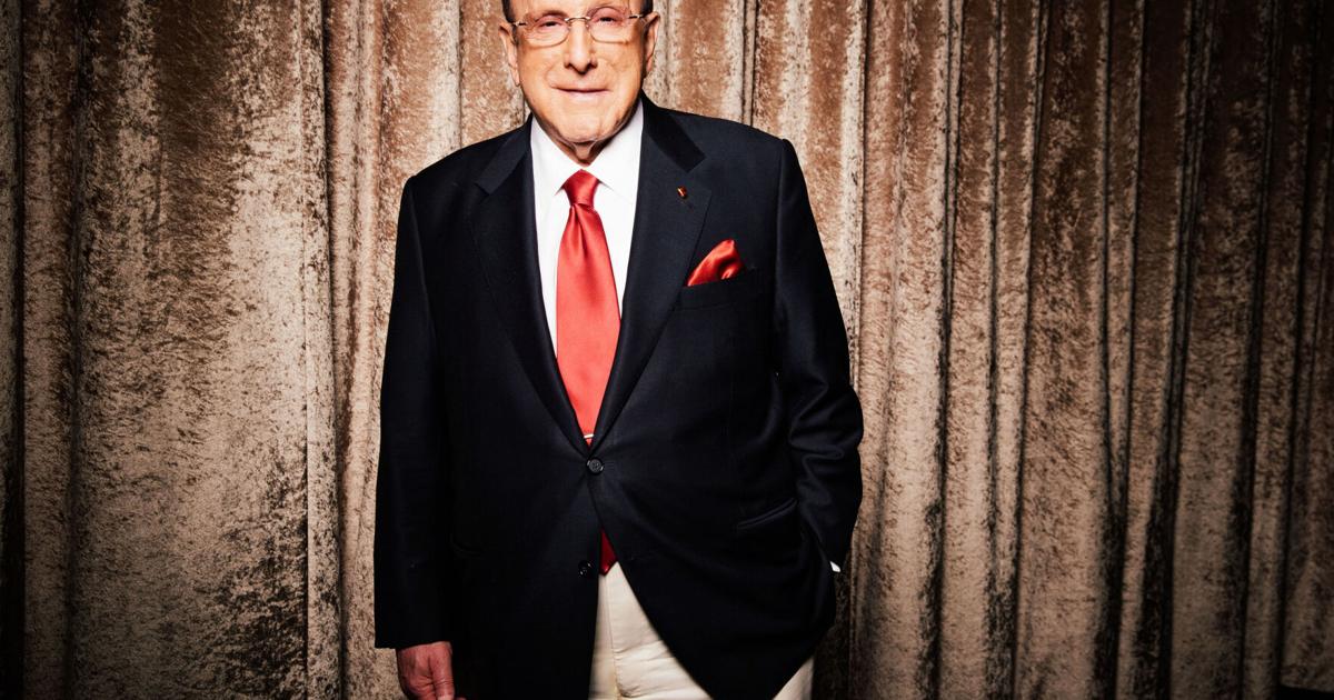 Clive Davis, music industry starmaker, has died at 94 | National