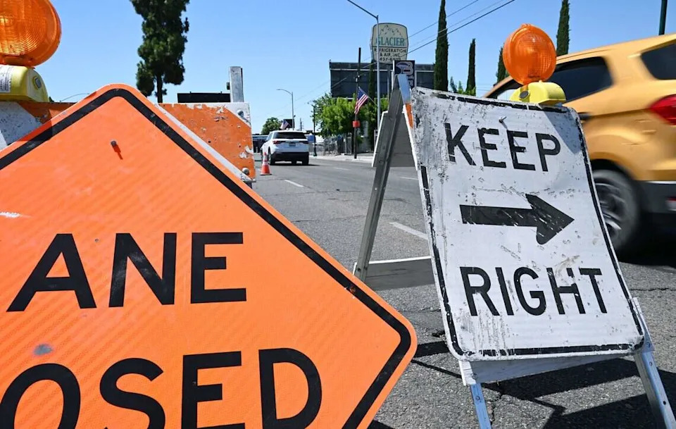 Southbound traffic along Blackstone Avenue encounter traffic closures as construction to reduce the three vehicle lanes to two in each direction kicked off on June 8. It's one of many initiatives to revitalize the corridor. Photographed Tuesday, June 16, 2026 in Fresno.