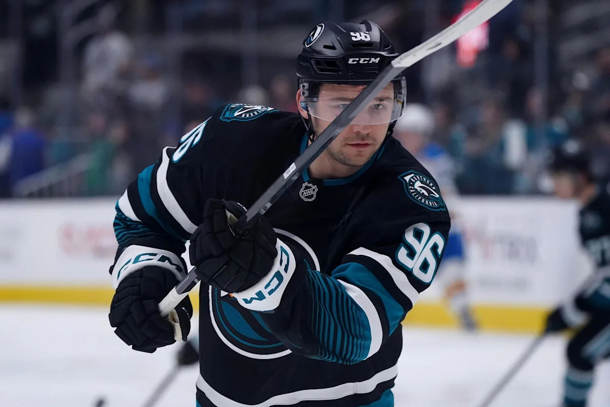 Sharks' Philipp Kurashev Linked to Return to Switzerland