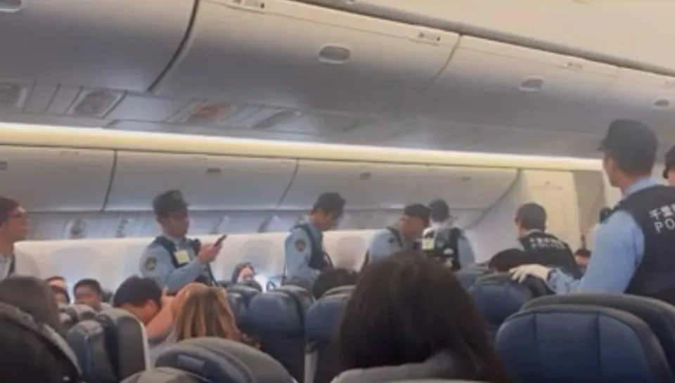 The United Airlines flight bound for San Francisco was forced to make an unscheduled landing in Japan. reddit/r/unitedairlines