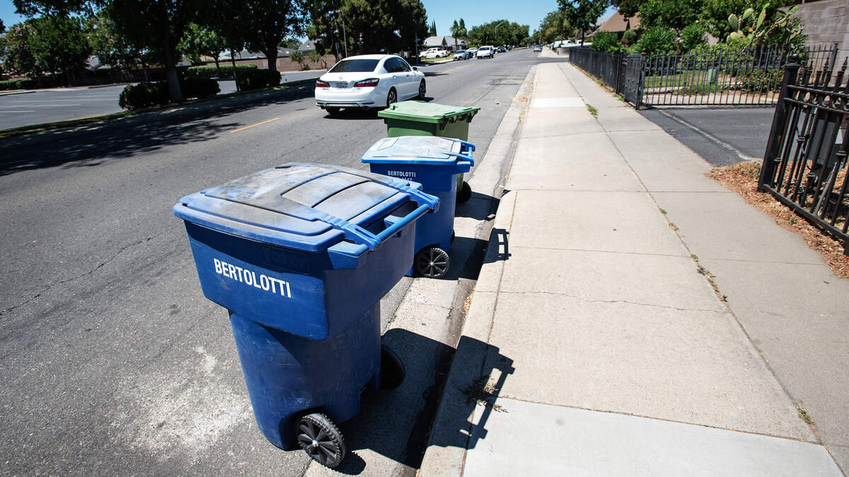 CA law: Can neighbors put trash in my garbage can?