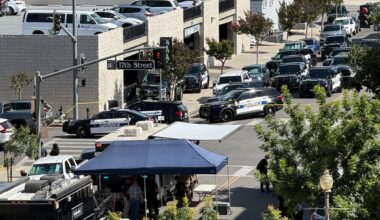 Bakersfield bomb threat latest: Chase bank in California on lockdown as active hostage situation unfolds