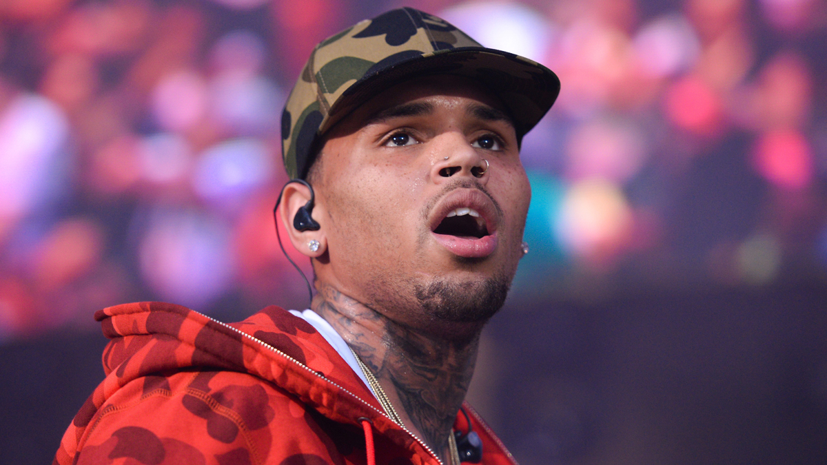 Woman arrested in trespassing investigation at home of Chris Brown – NBC Los Angeles
