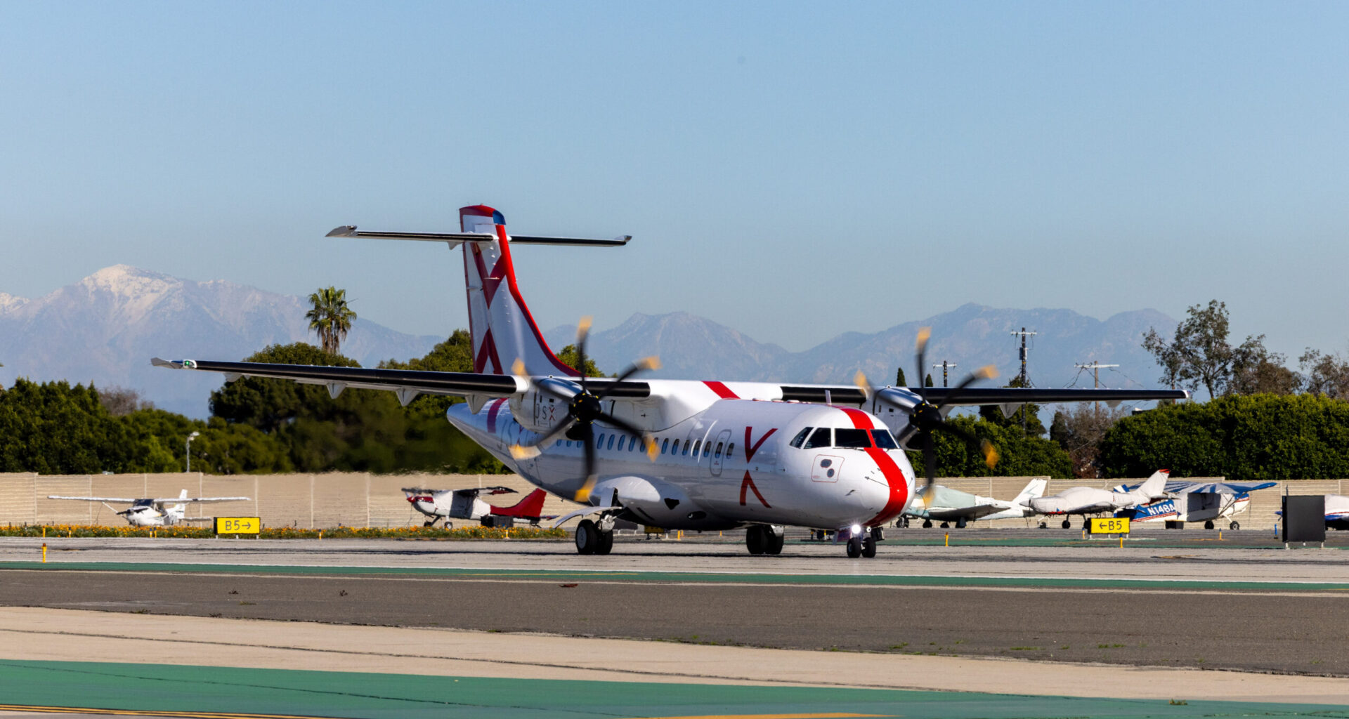 JSX expands Oakland service with new nonstop flights to Santa Monica starting in September