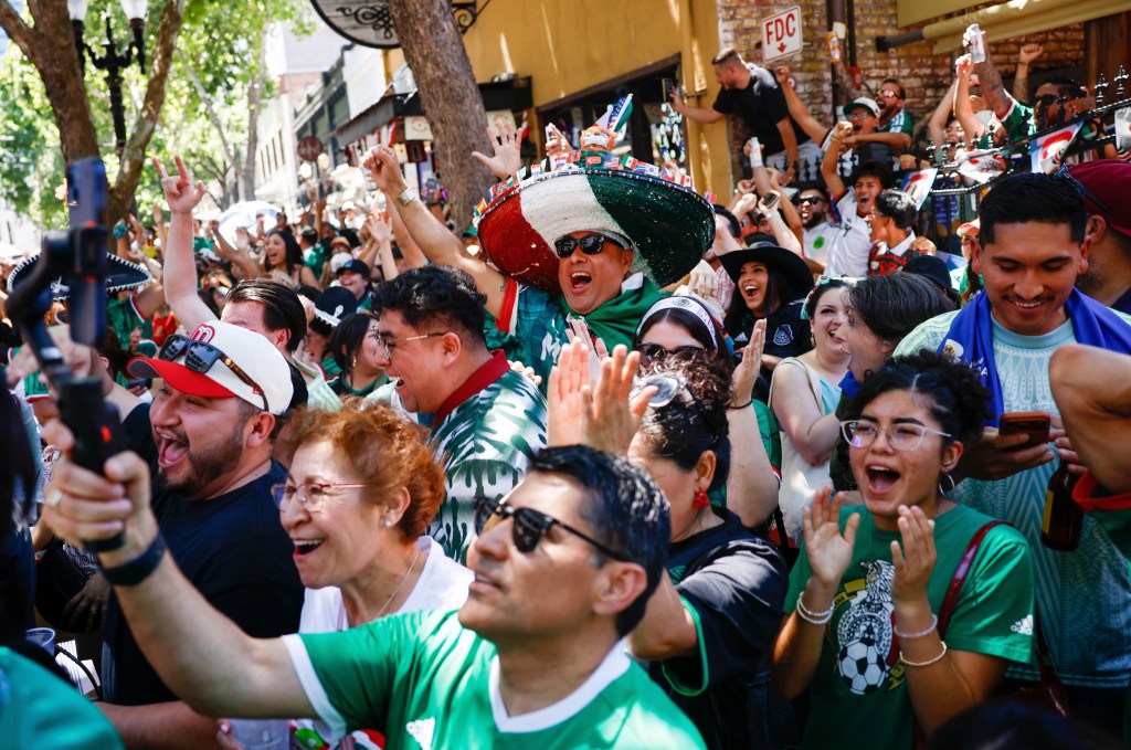 Photos: World Cup watch parties across the Bay Area bring soccer fans together – The Mercury News