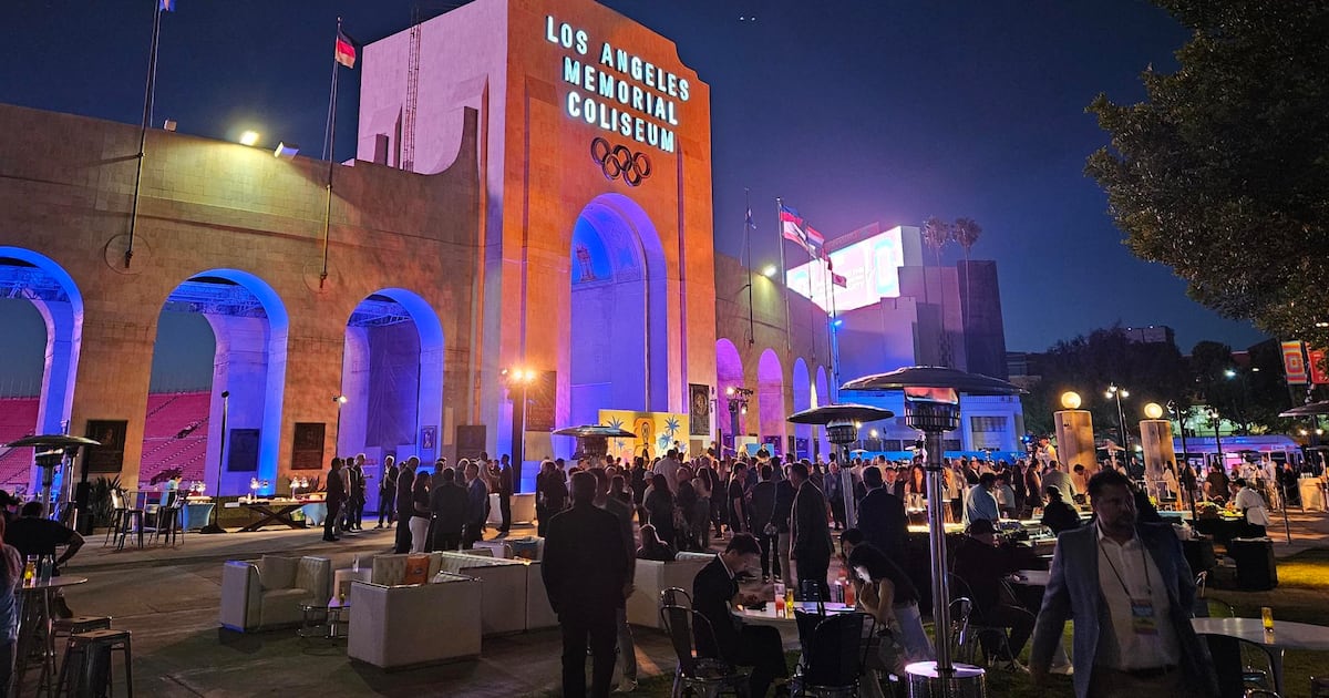 Los Angeles kicks off World Cup with star-studded party
