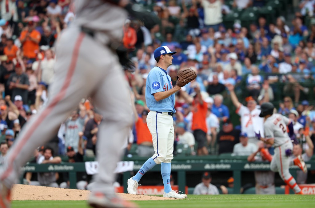 Photos: San Francisco Giants 18, Chicago Cubs 3 – Chicago Tribune