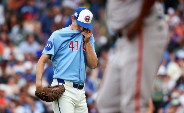 Chicago Cubs relief pitcher Hoby Milner (41) walks to the dugout after being pulled from the game in the sixth inning of a game against the San Francisco Giants at Wrigley Field in Chicago on June 5, 2026. (Chris Sweda/Chicago Tribune)