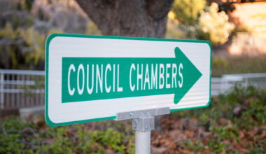 Santa Clara City Council discusses employment rates and performance reviews. Council Member Kevin Park and Mayor Lisa Gillmor share their opinions.
