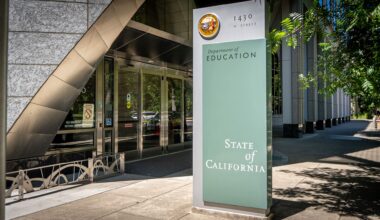 Suspected bedbug infestation shutters state office building in Sacramento