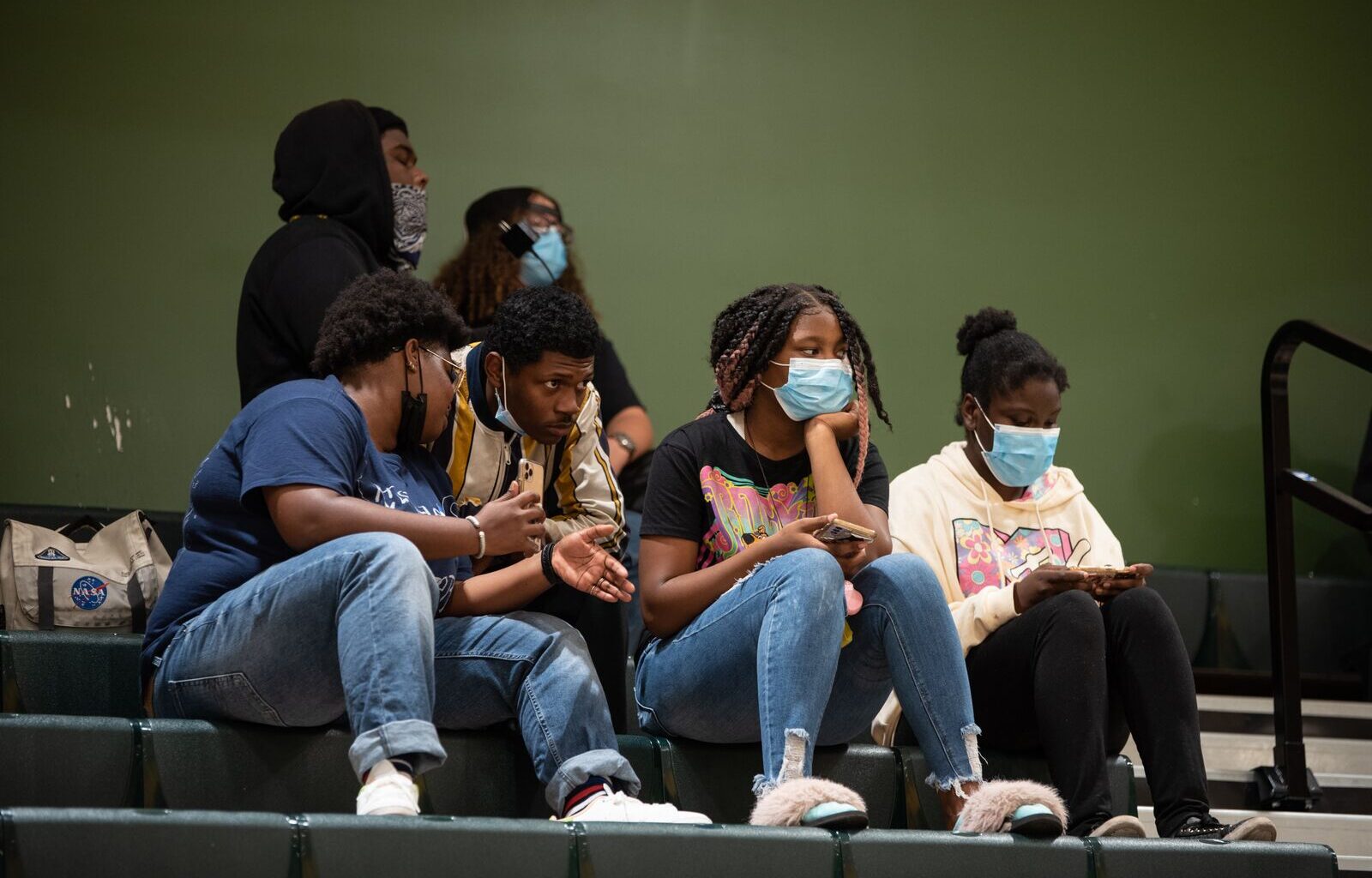 Cellphone ban in Oakland public schools starts in August