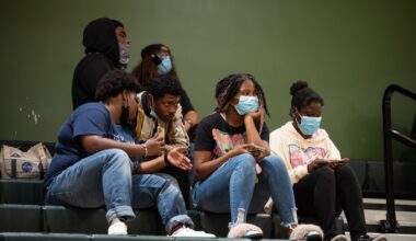Cellphone ban in Oakland public schools starts in August