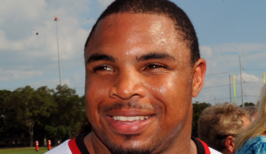 Parents of former NFL player Doug Martin file wrongful death lawsuit against city of Oakland