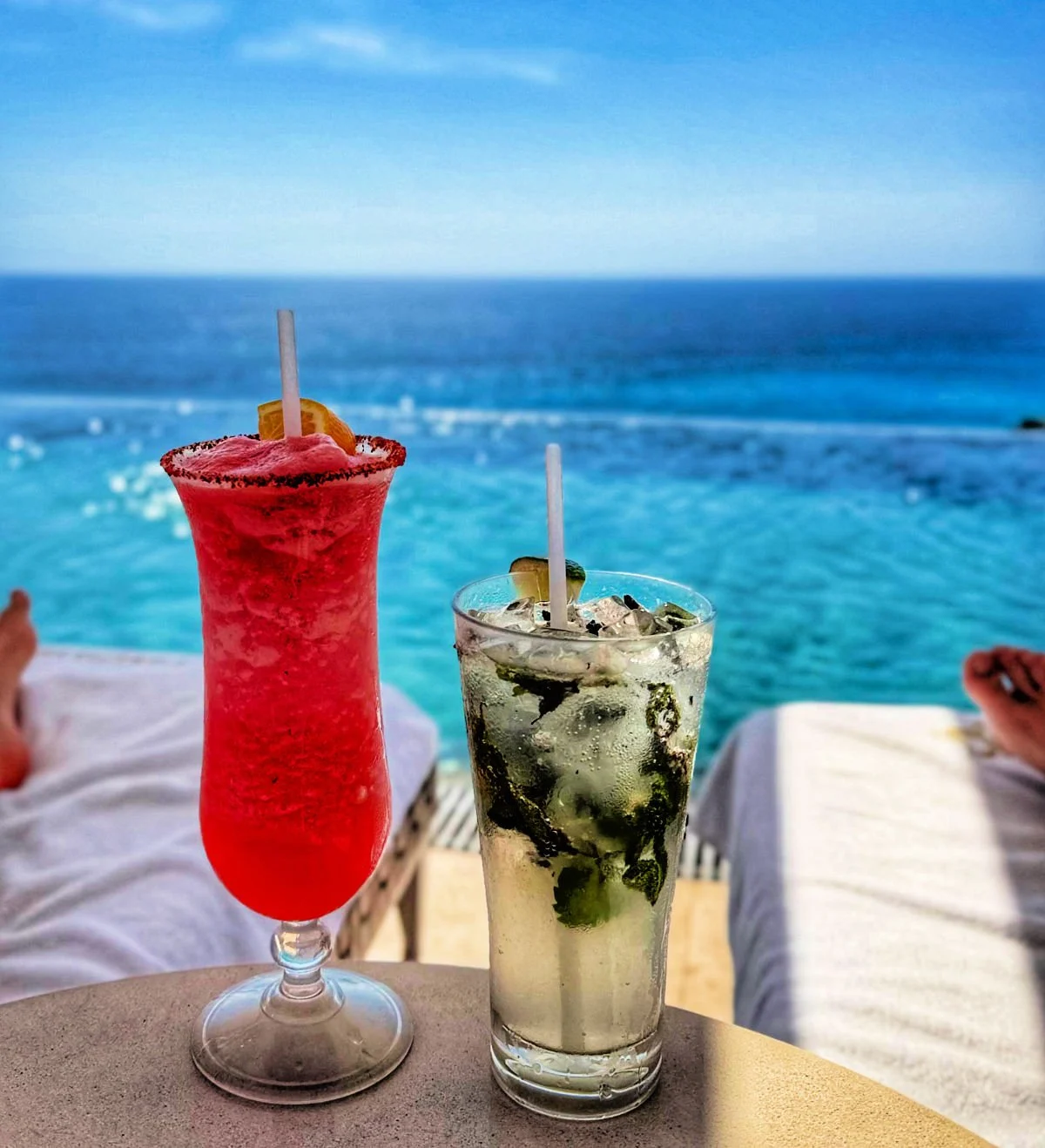 Drinks on the rooftop pool at Garza Blanca Los Cabos