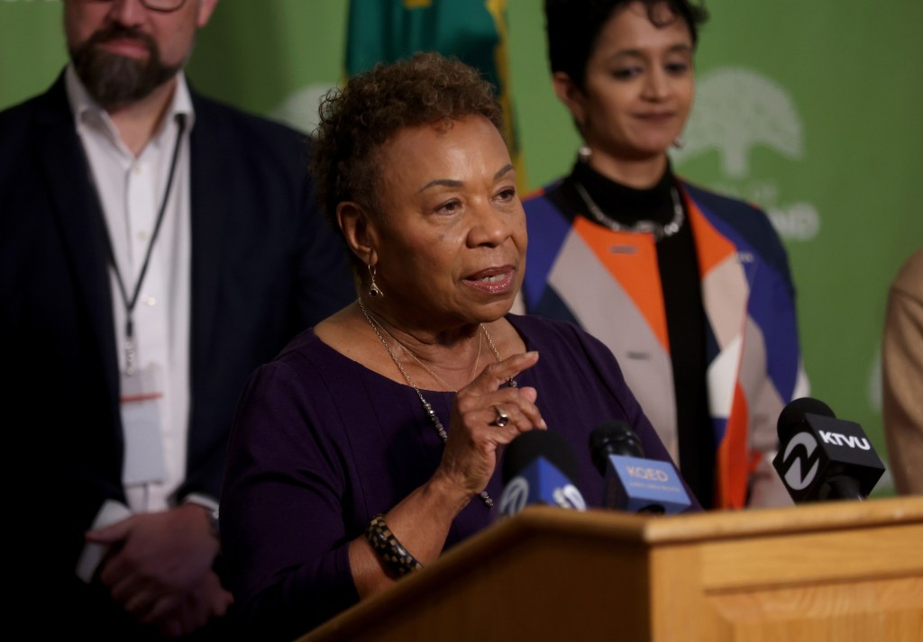 What to know about Mayor Barbara Lee’s push to transform how Oakland is run – Times Herald Online